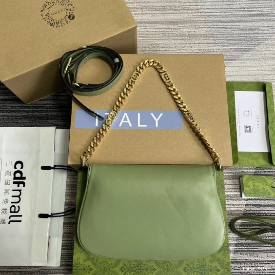 Hyper Peter Blondie shoulder bag Gucci 0821